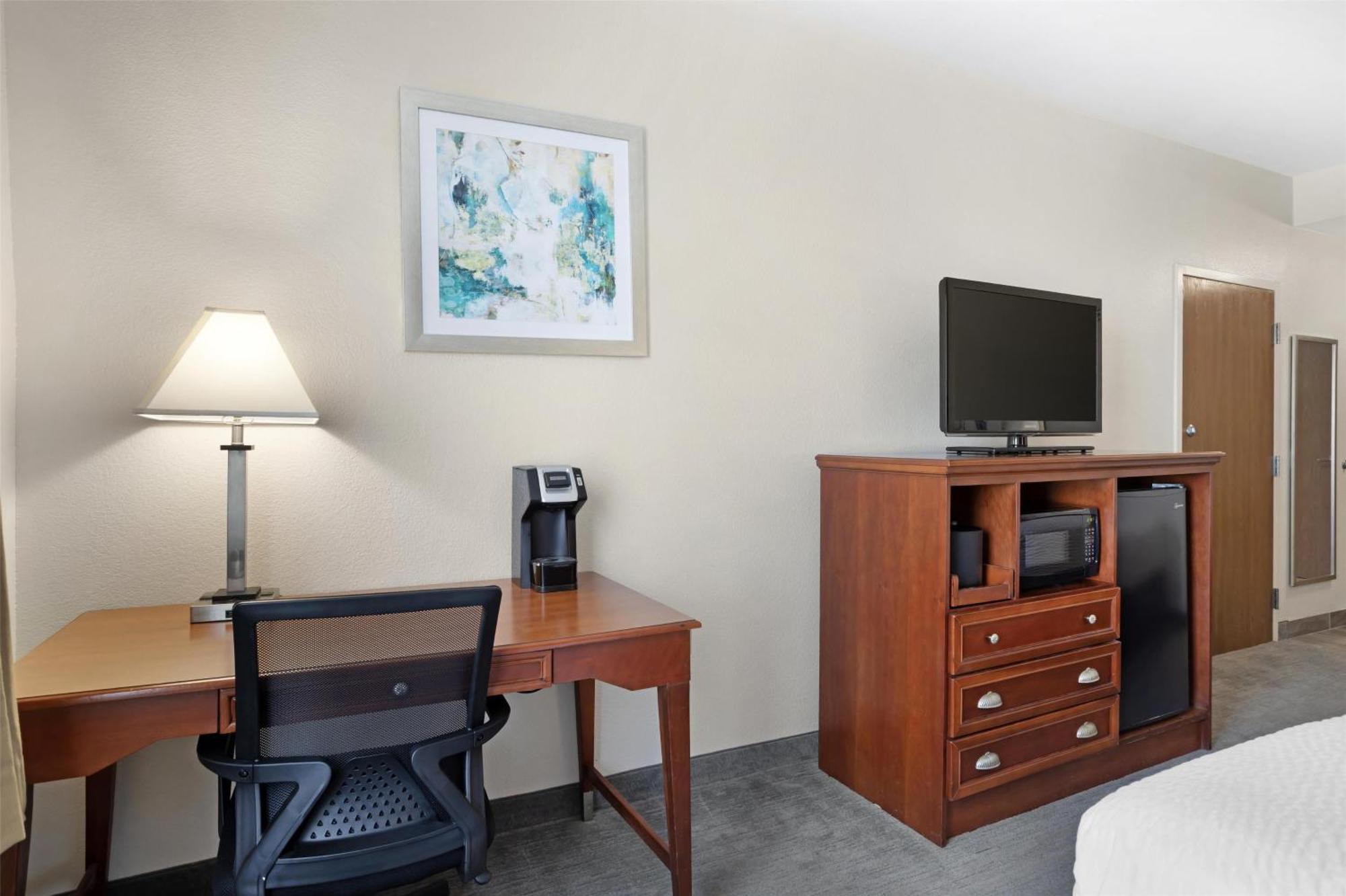 Best Western Plus Executive Hotel & Suites Sulphur Exterior foto